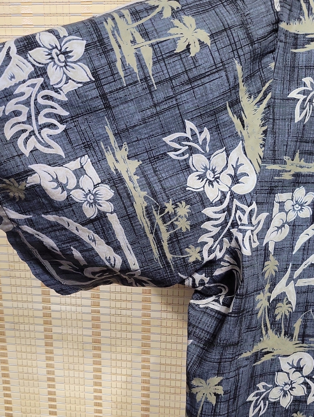 Hilo Hattie The Hawaiian Original Shirt - made in Hawaii - size 3XL - Picture 7 of 10